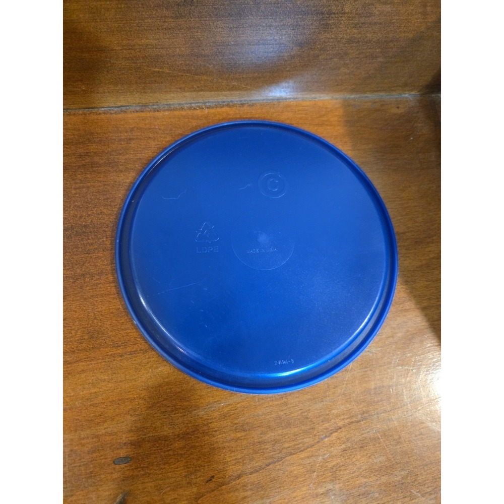 Tupperware Bold 'n Blue One Touch "C" Canister - Picture 7 of 7